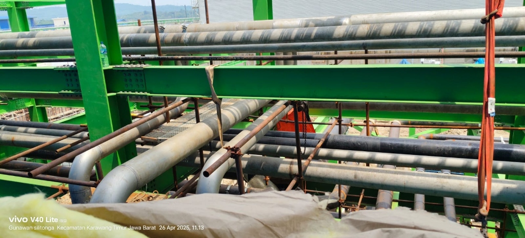 Green Steel Structure with Pipes